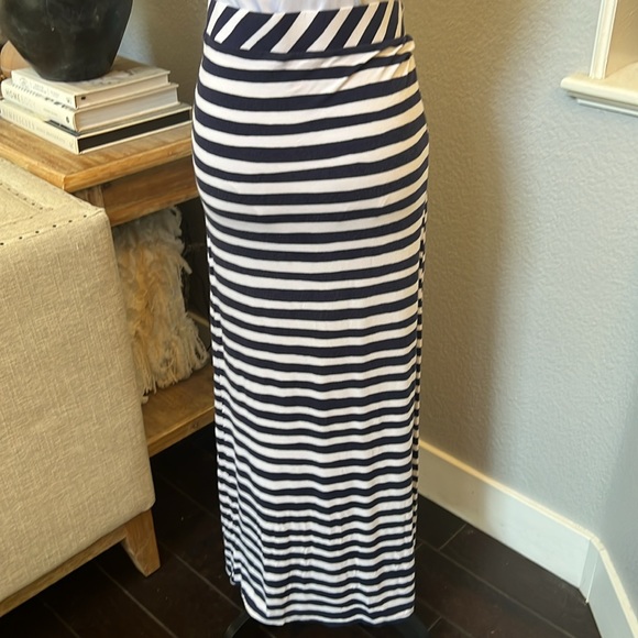 Lilly Pulitzer Sailboat Striped Maxi Skirt Size XS - Picture 6 of 8